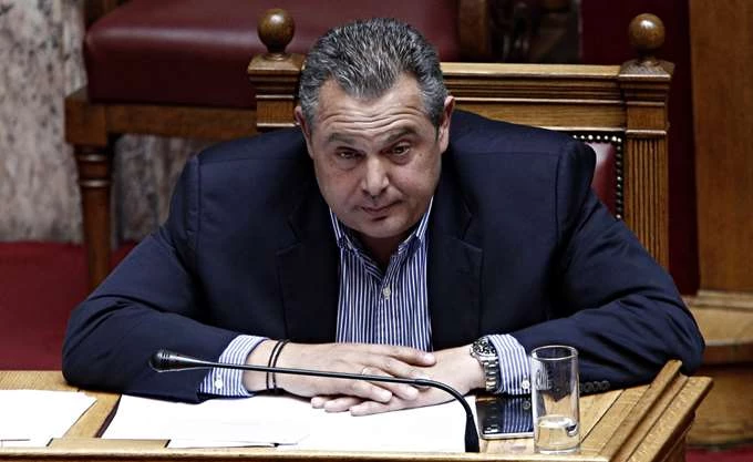 Όταν ο Καμμένος έφυγε από τη ΝΔ χωρίς να παραδώσει την έδρα του